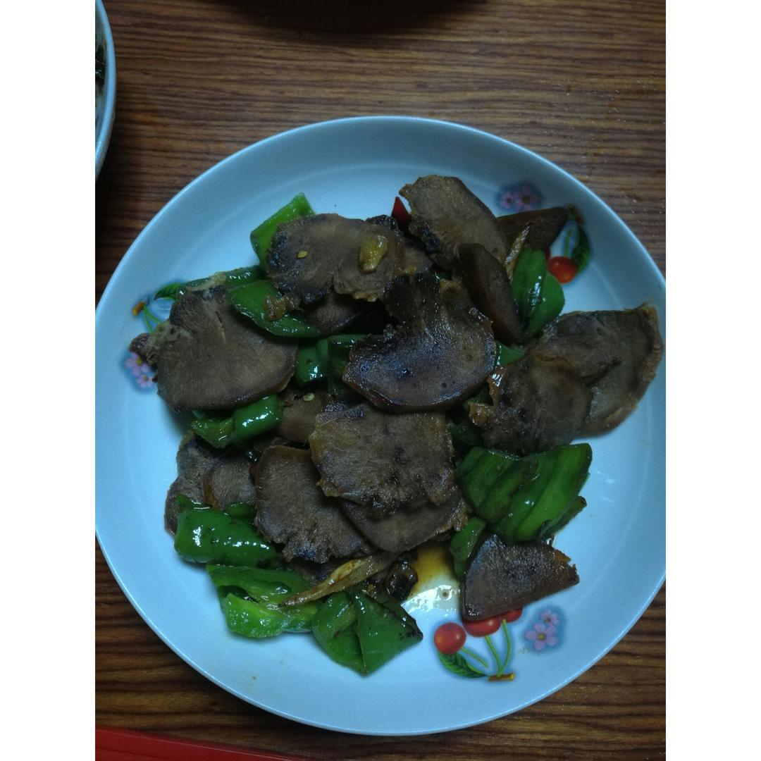 青椒炒猪舌头