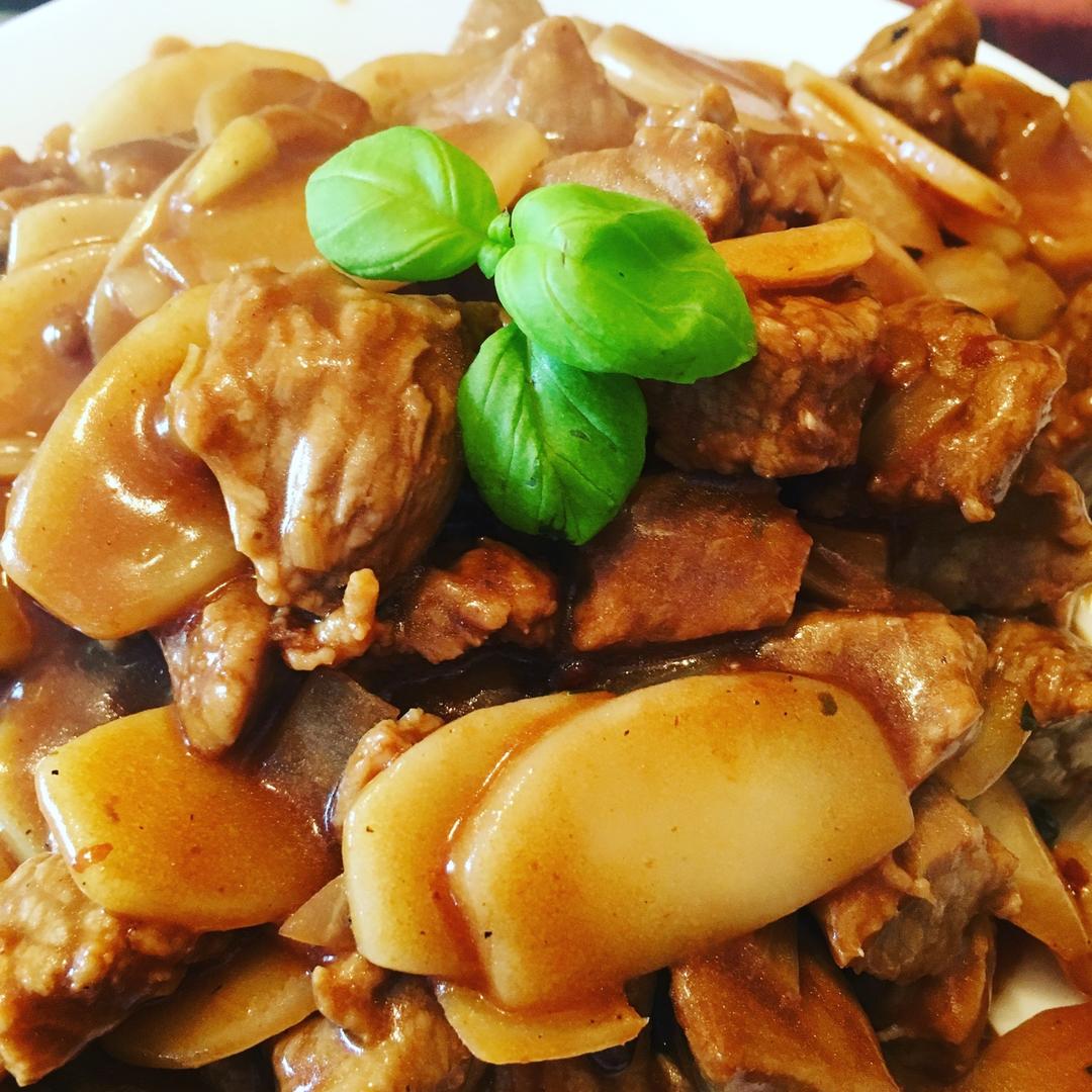 黑椒年糕牛肉粒