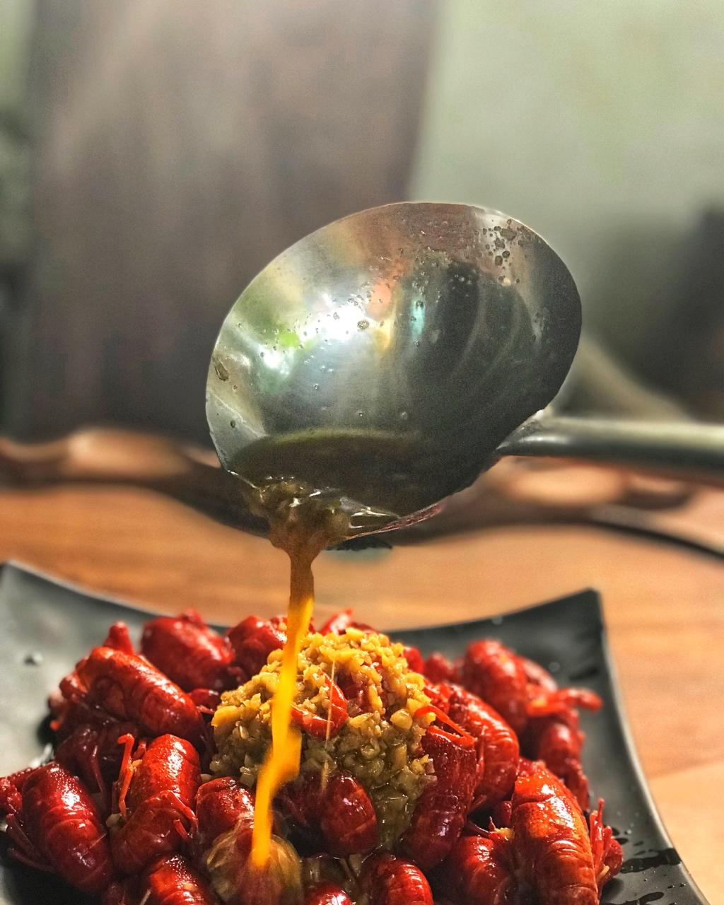 橘丽丝的蒜蓉小龙虾