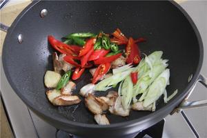 干锅花菜-新手下厨 Fried Chinese Cauliflower的做法 步骤3