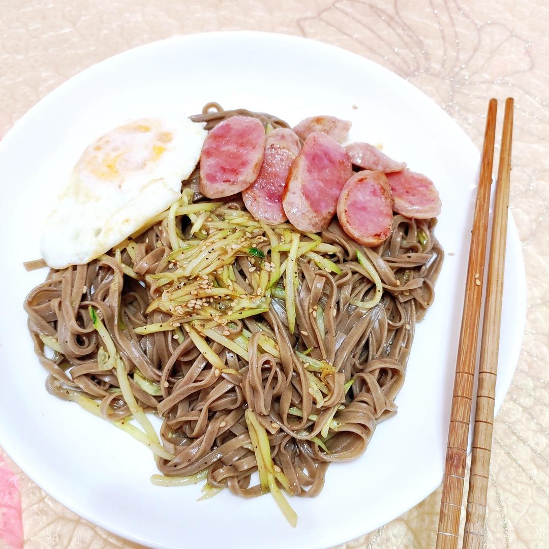 三色荞麦面