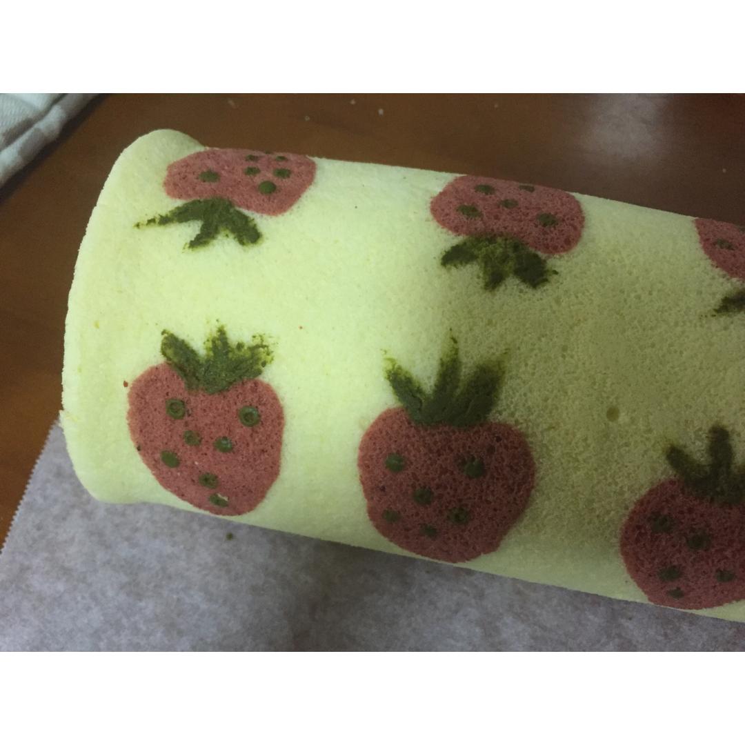 彩绘草莓蛋糕卷