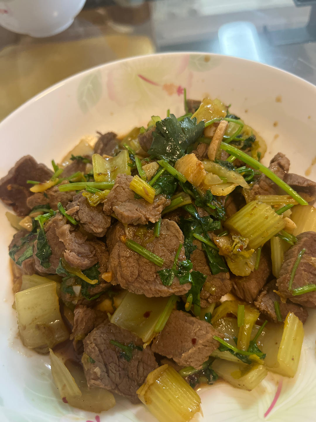 下饭神器又来了，试试这道芹菜炒牛肉！！