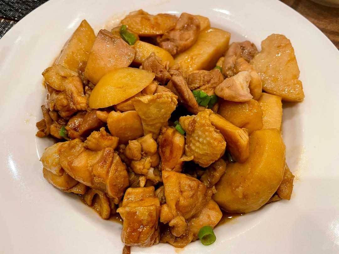 美极鲜味汁––葱油芋头鸡