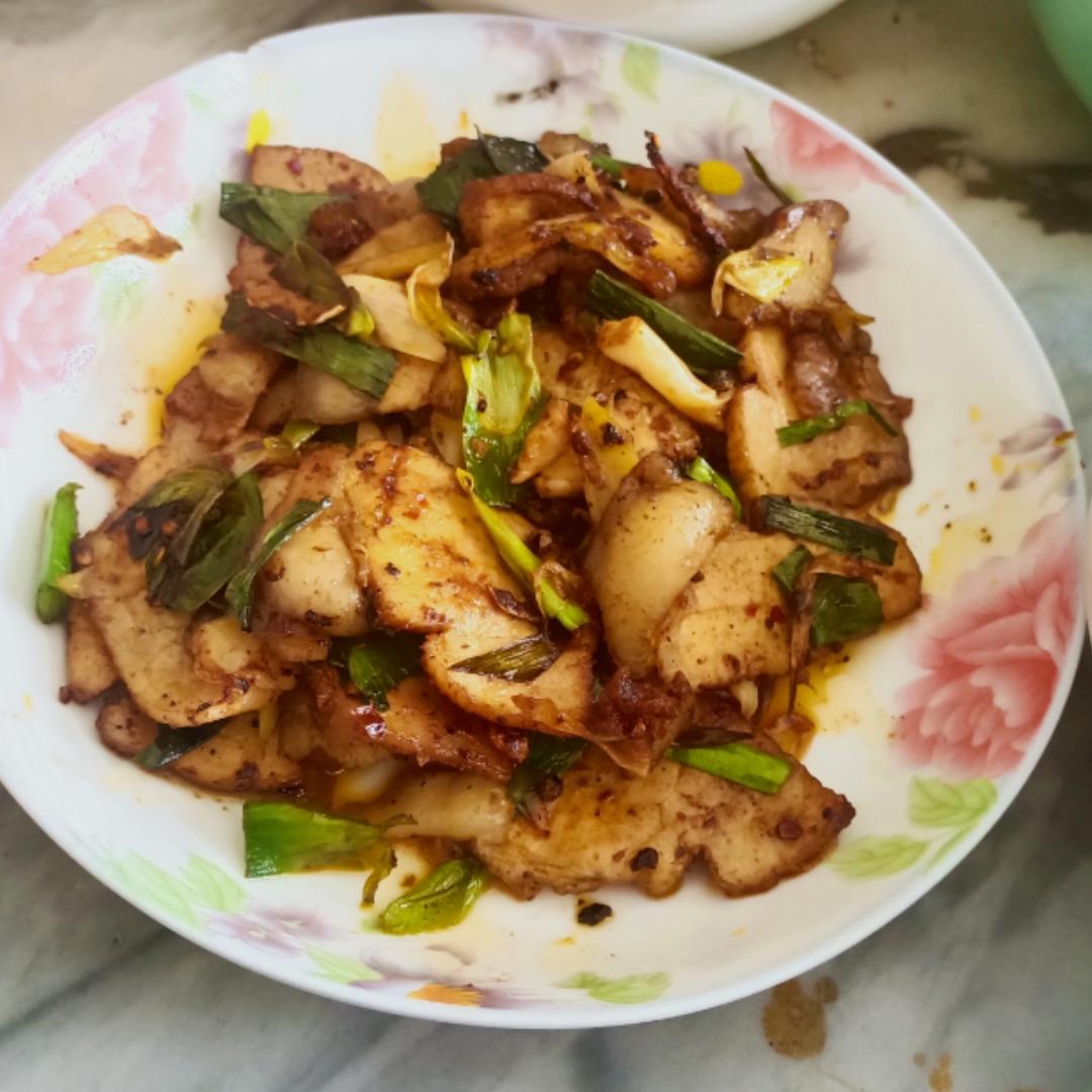 蒜苗回锅肉-一道超超超下饭的家常菜