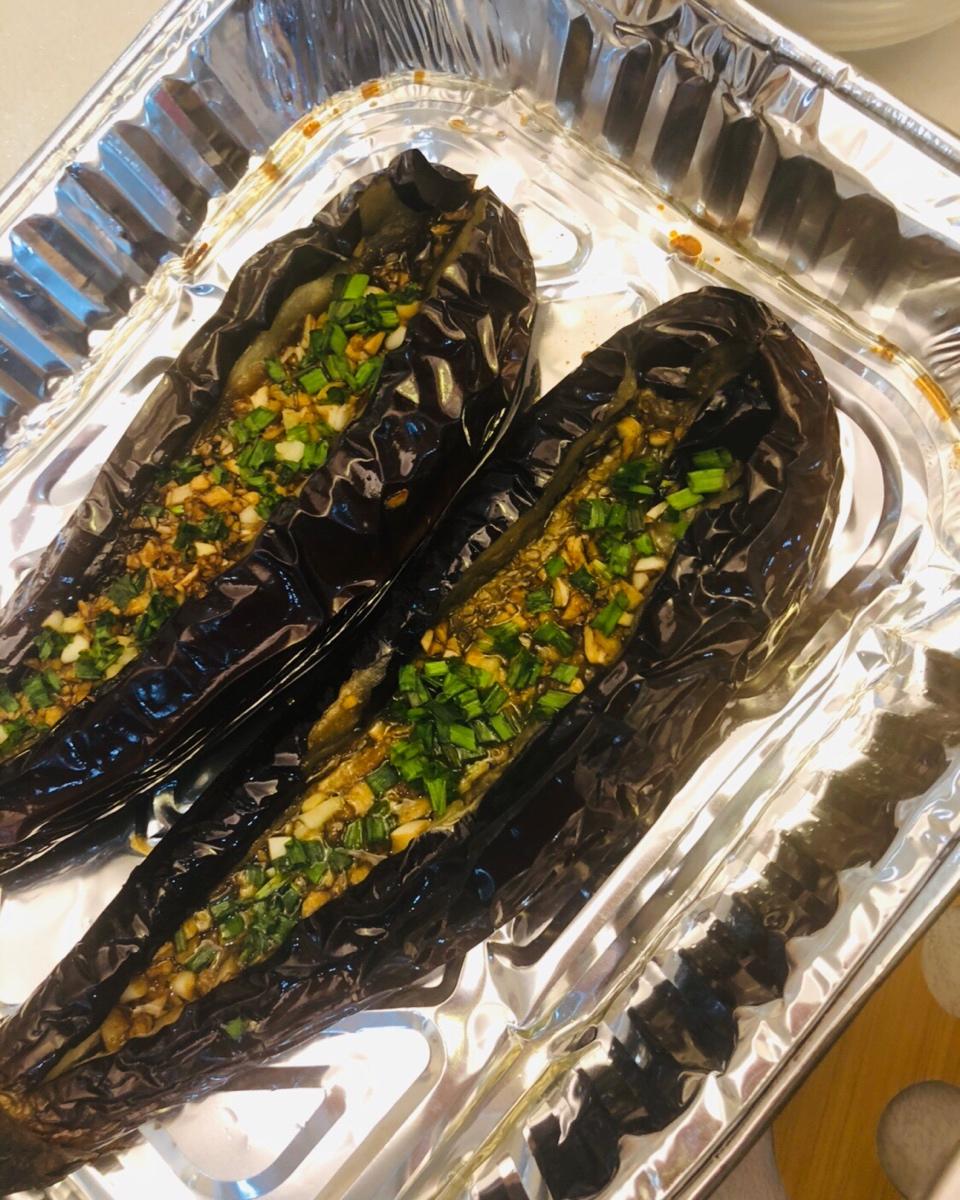 CC招牌菜销魂烤茄子，百吃不厌！