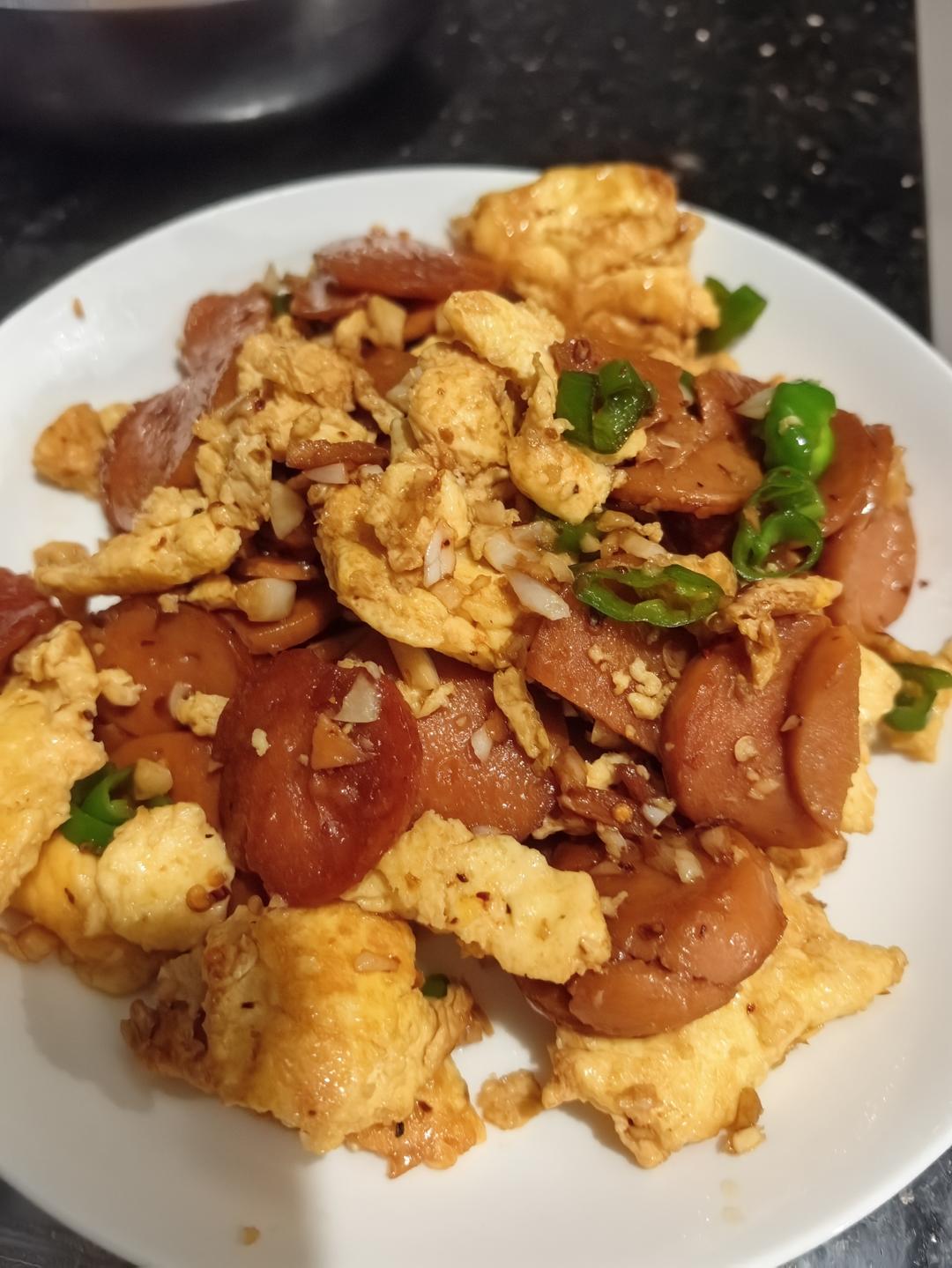 火腿肠炒鸡蛋