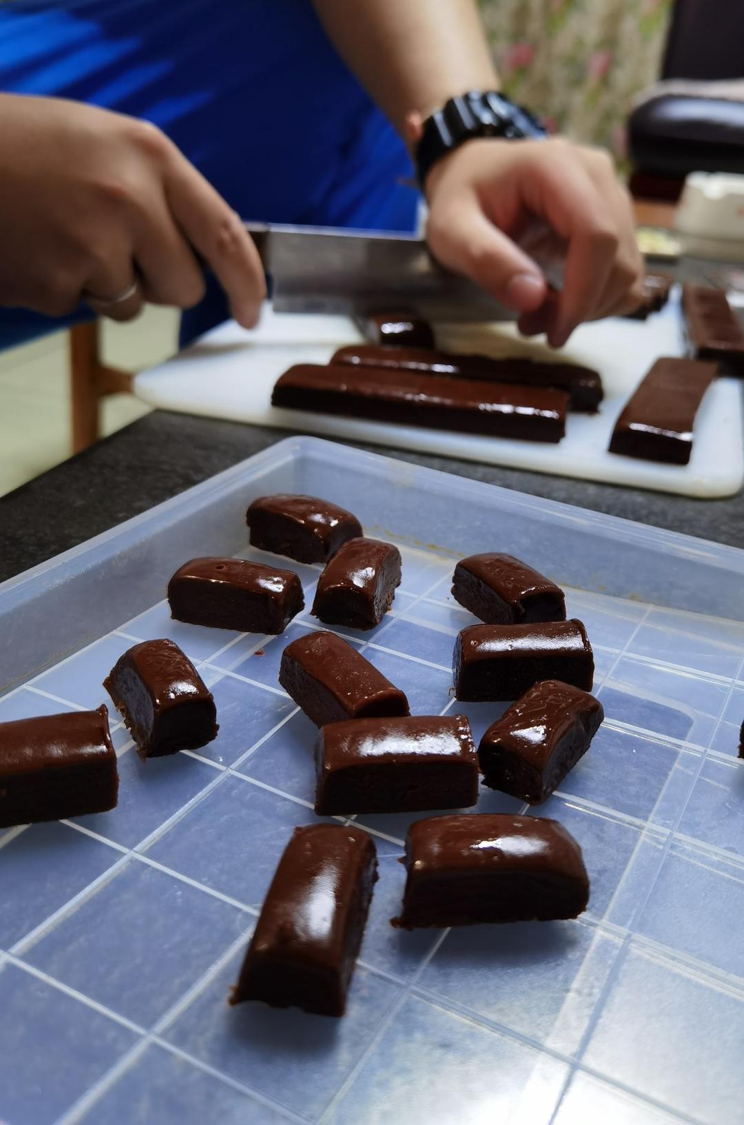 手工海盐黑巧太妃糖