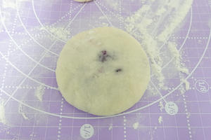 烫面紫薯饼的做法 步骤6