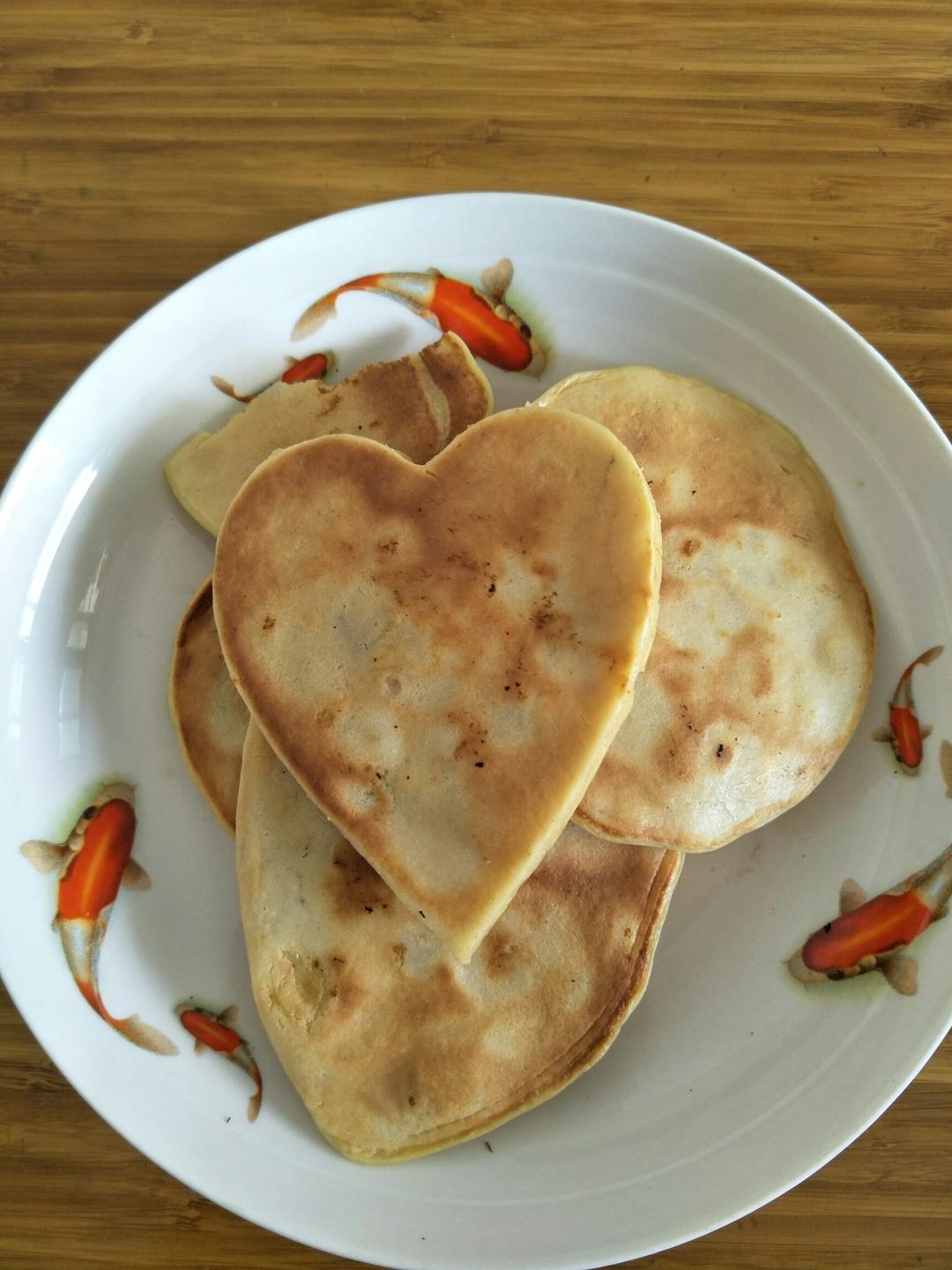 【减脂早餐】无油香蕉松饼（超简单）