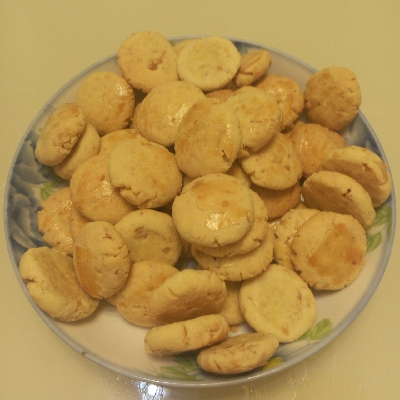 美味花生小小酥