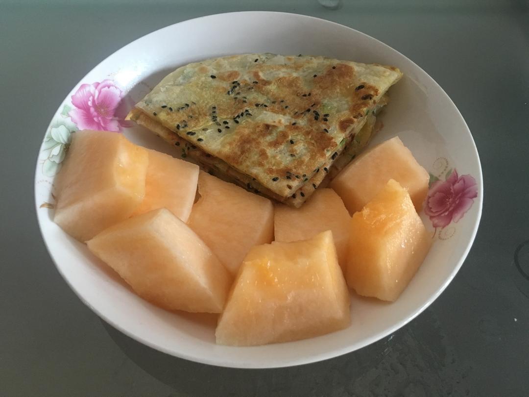 鸡蛋葱油饼                  （更新饼坯保存方法）