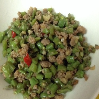 肉沫豆角下饭菜