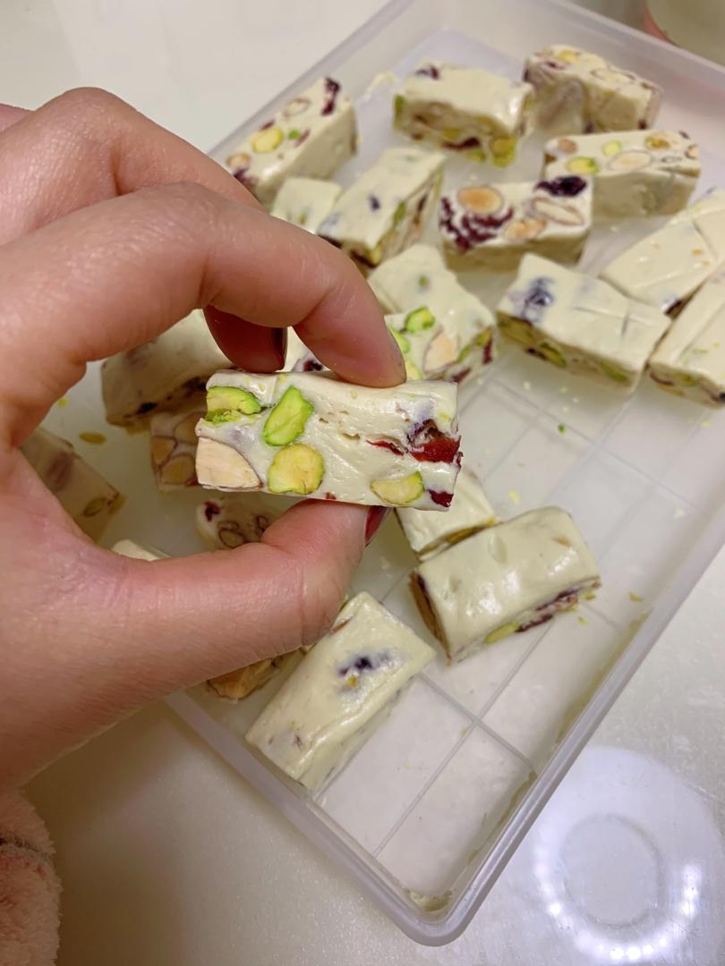 超详细TIPS—自制超美味牛轧糖（熬糖版），秒杀棉花糖版