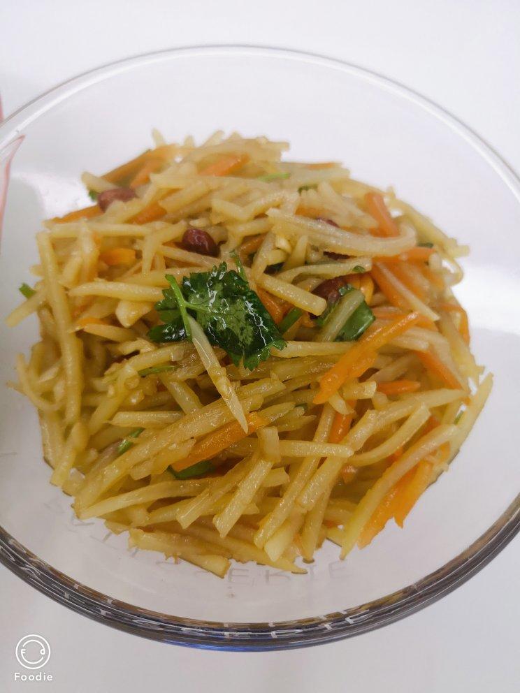 凉拌酸辣土豆丝