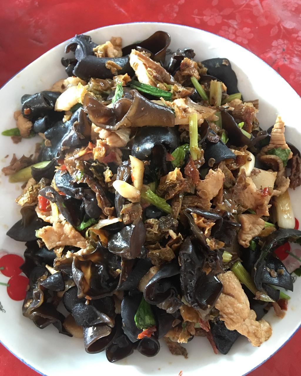 超下饭的木耳炒肉