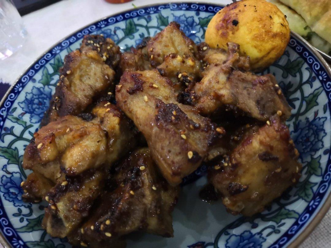 厨师长教你：“糖醋排骨”的传统做法，口感丰富细腻