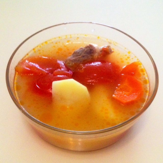 土豆红萝卜番茄汤的做法