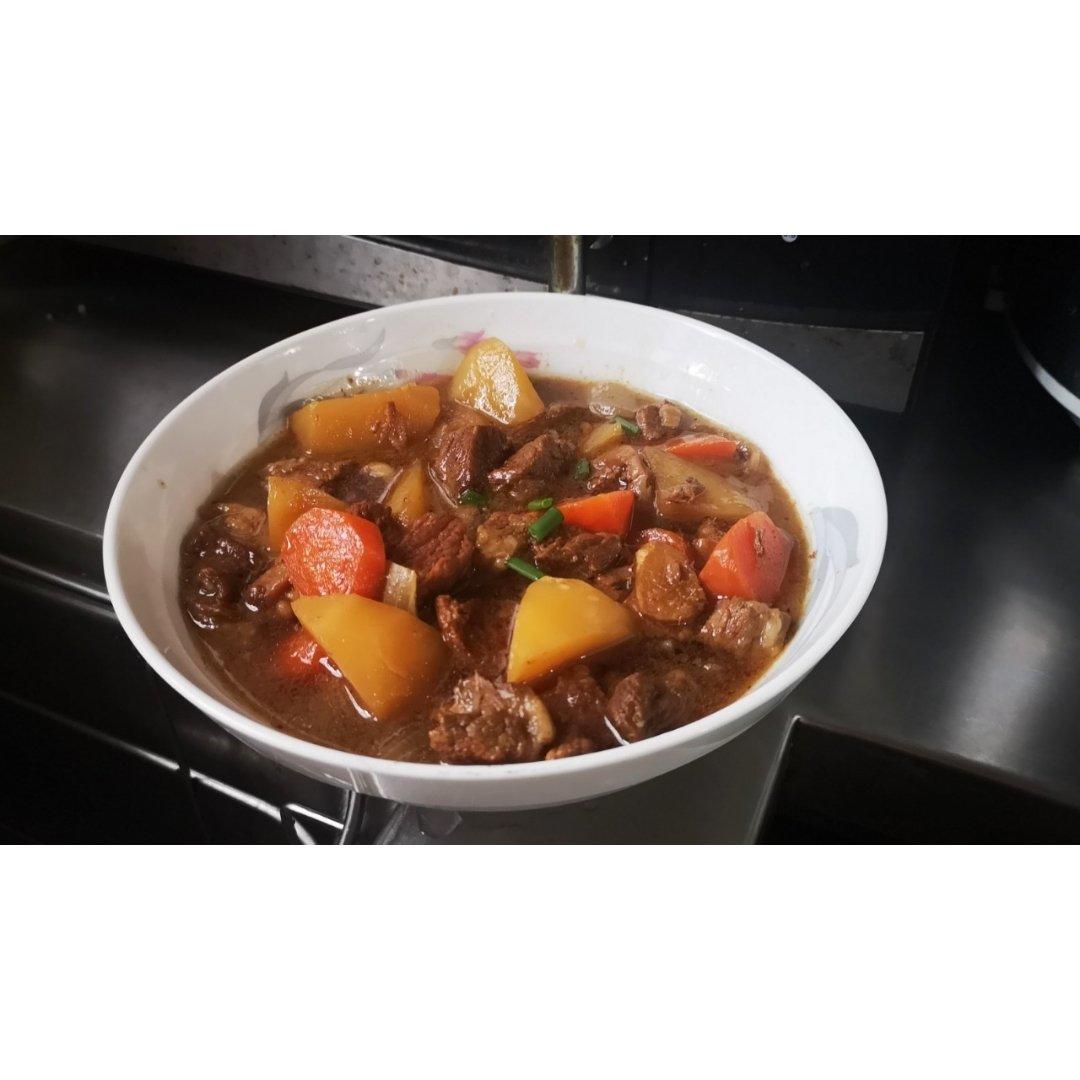 红烧牛肉土豆 （独家秘制）