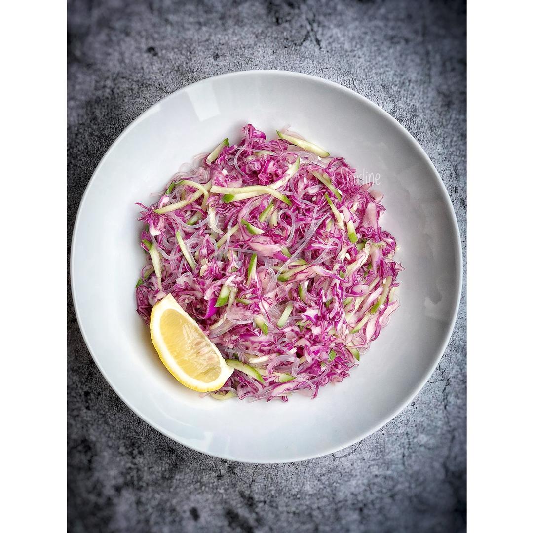 不吃沙拉会挂
Luscious salad