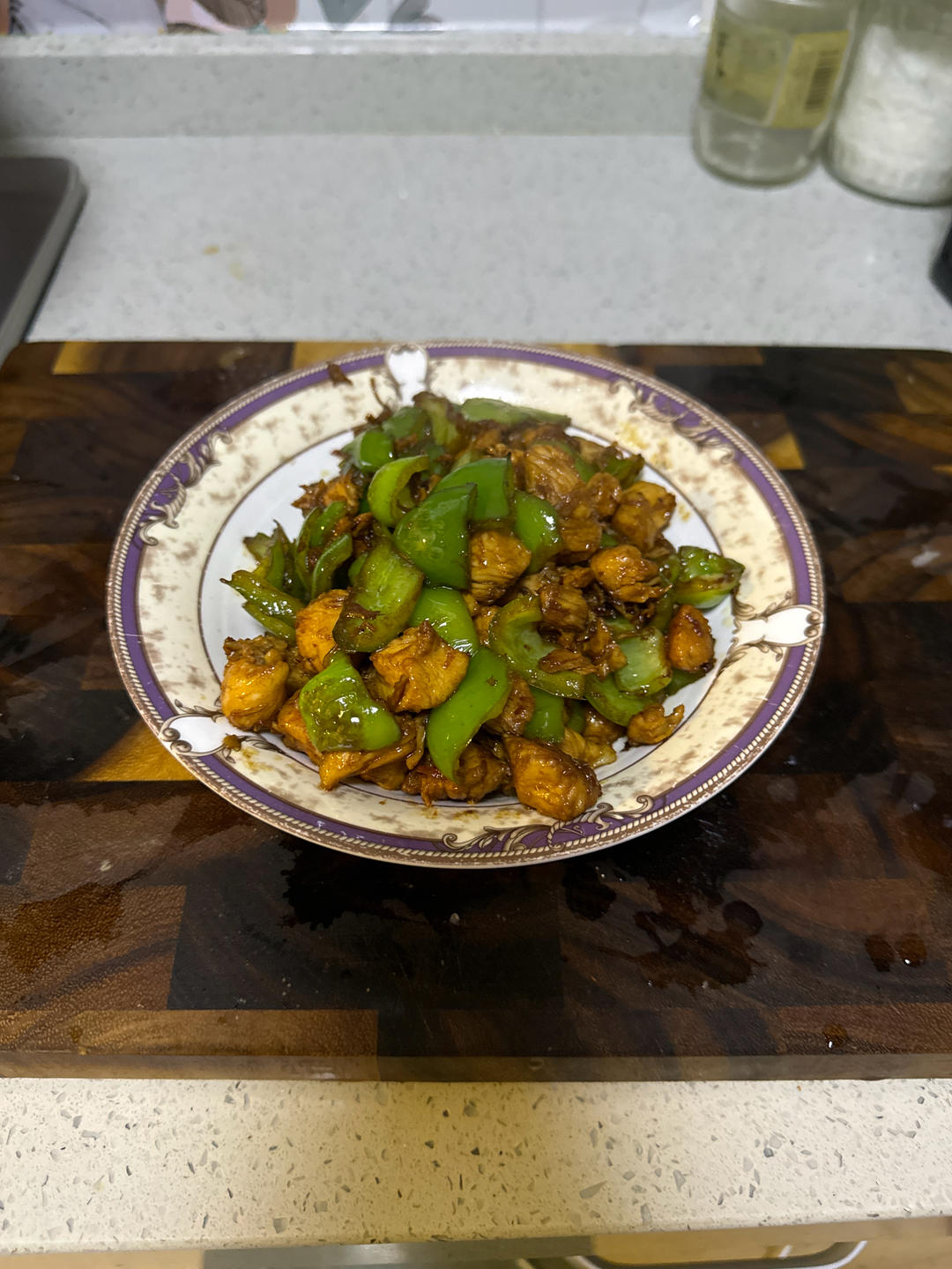 超级下饭   甜椒炒鸡丁       青椒炒鸡丁鸡胸脯