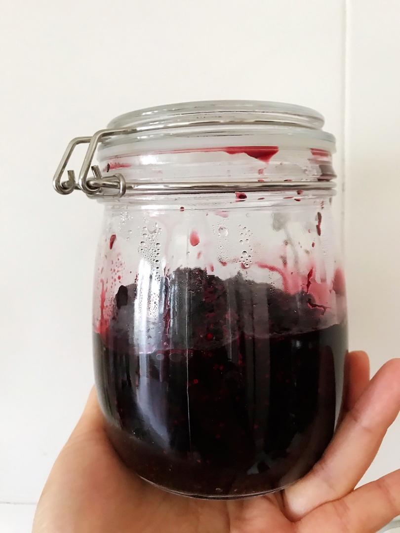 桑葚草莓果酱