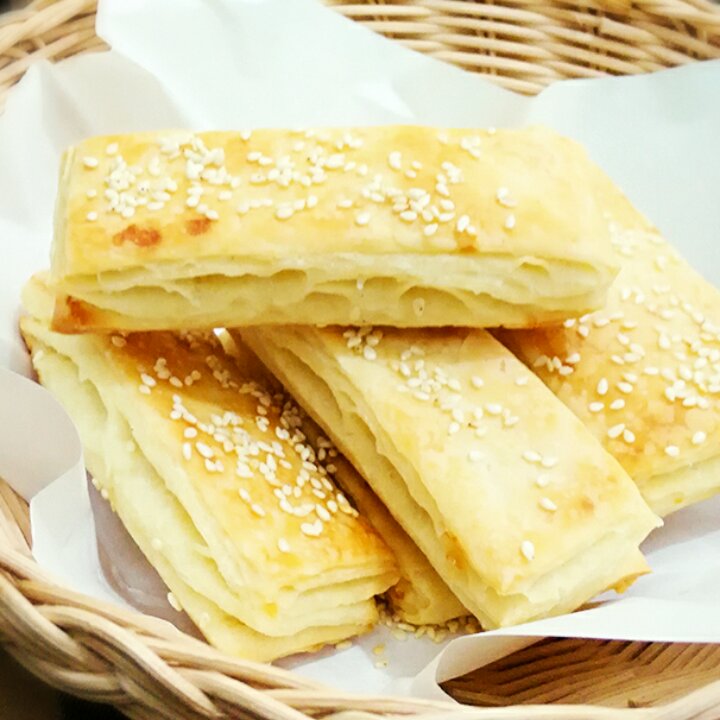 清欣-1做的椒盐发面千层饼