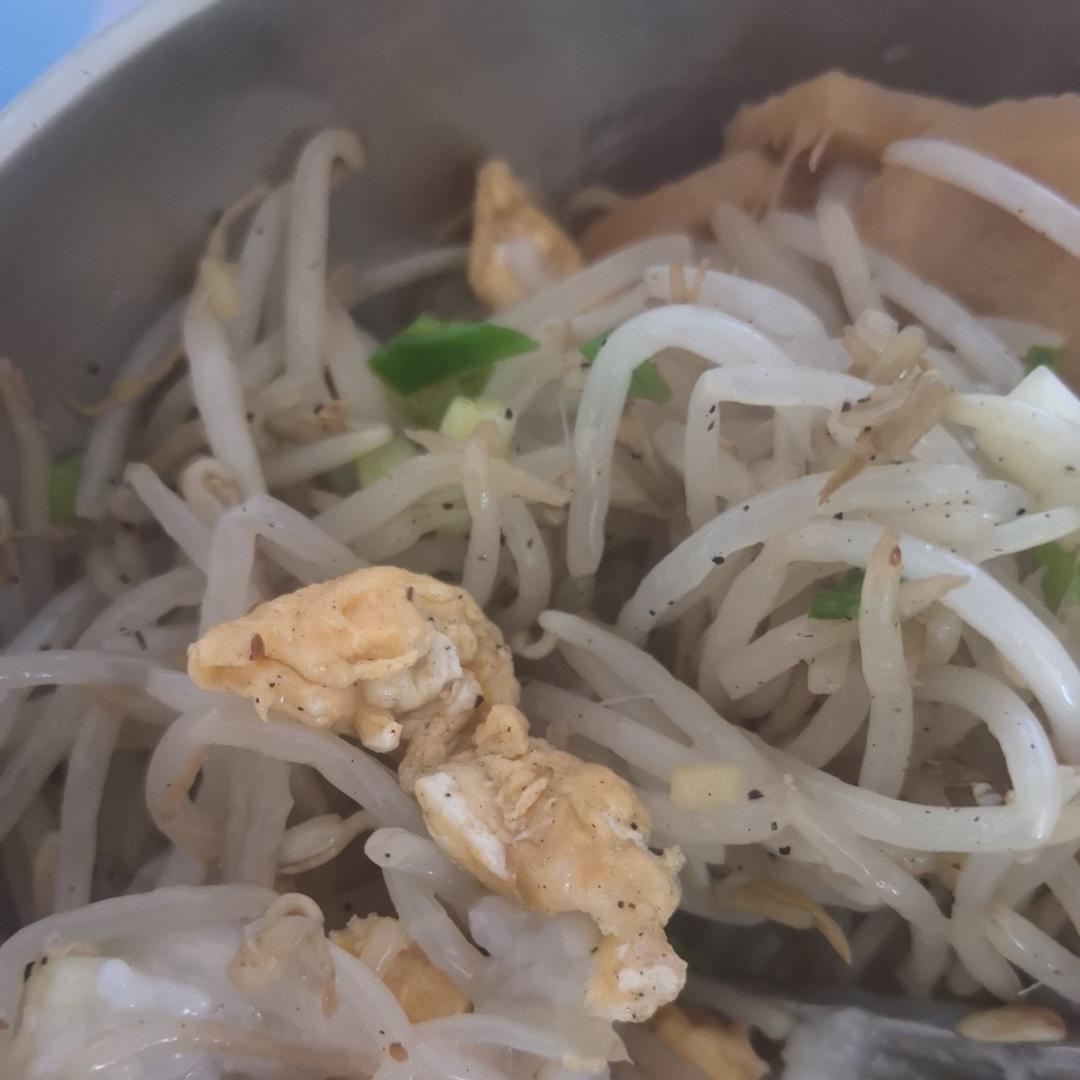 豆芽菜炒鸡蛋