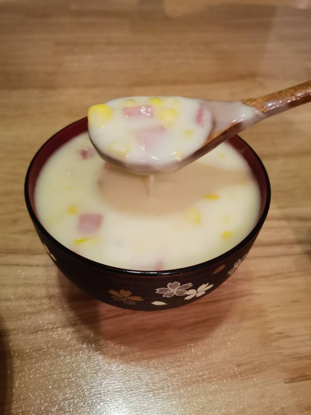 火腿玉米浓汤