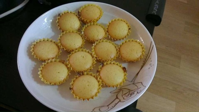 奶香迷你蛋糕仔