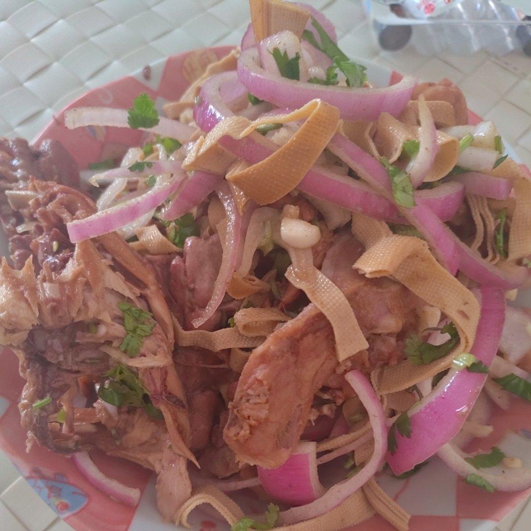 拌鸡架(正宗东北味儿，比炸的好吃多了，停不下来)