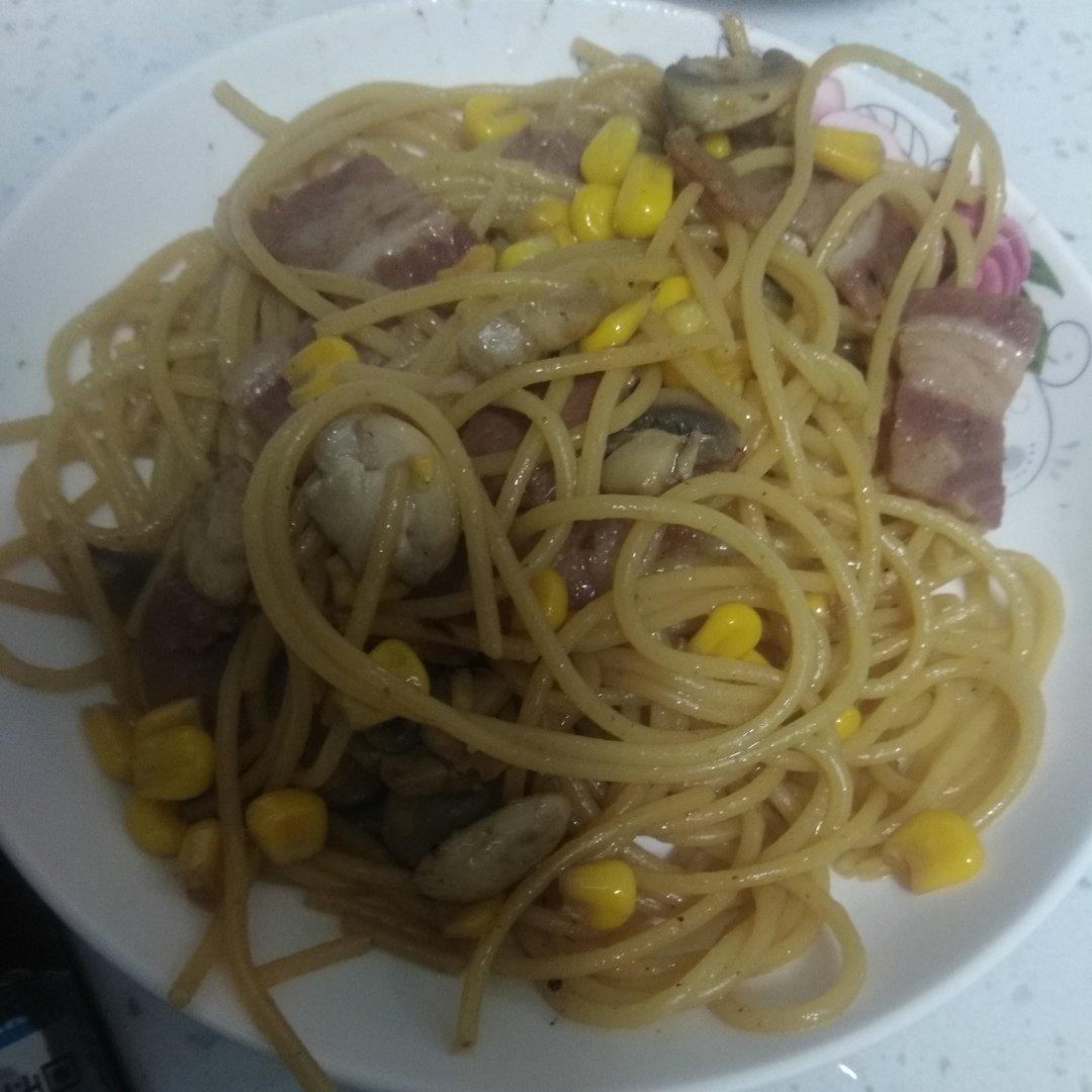 芝士培根牛奶意大利面