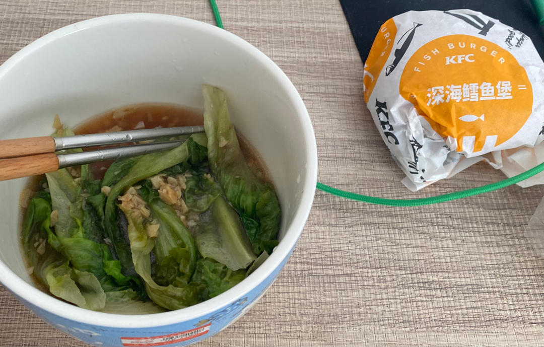 白灼生菜