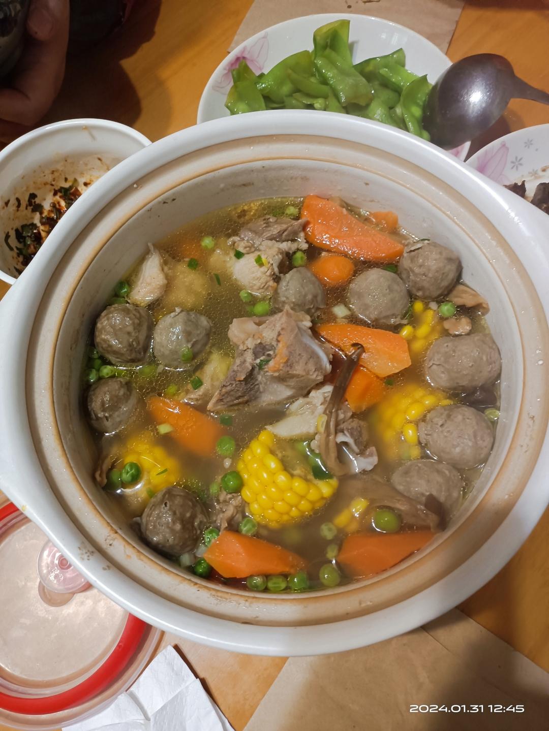 炖大骨头汤