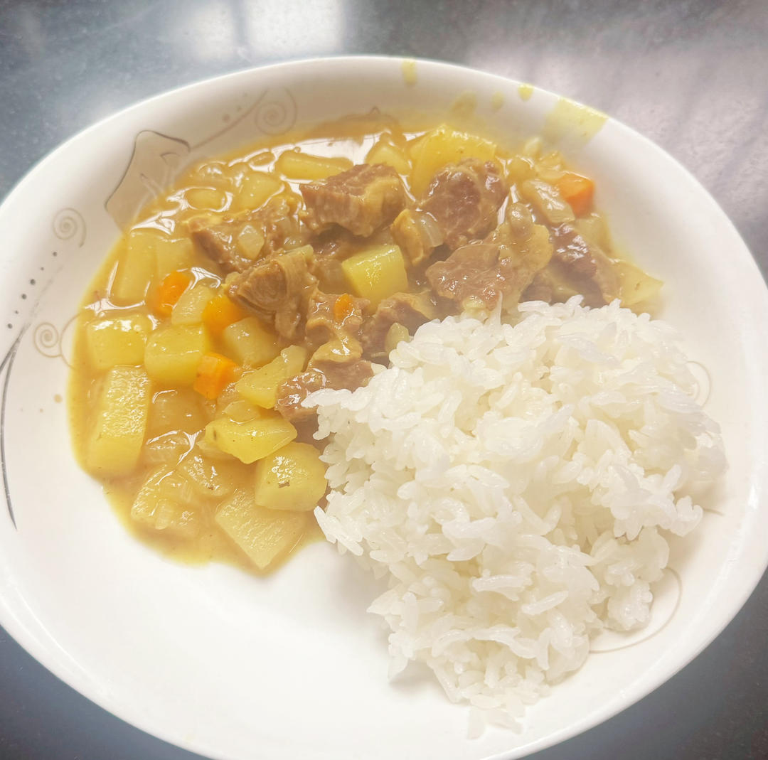 宝宝超爱吃的咖喱土豆牛肉饭饭