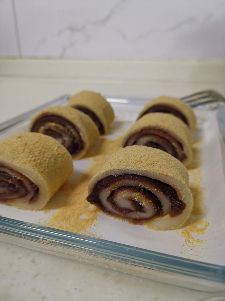 驴打滚 糯米豆沙卷 糯米凉糕 快手小吃 附细节视频详解