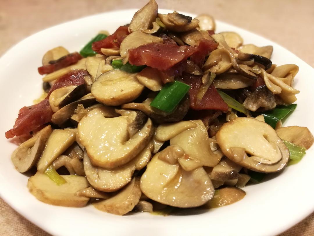 草菇炒肉片