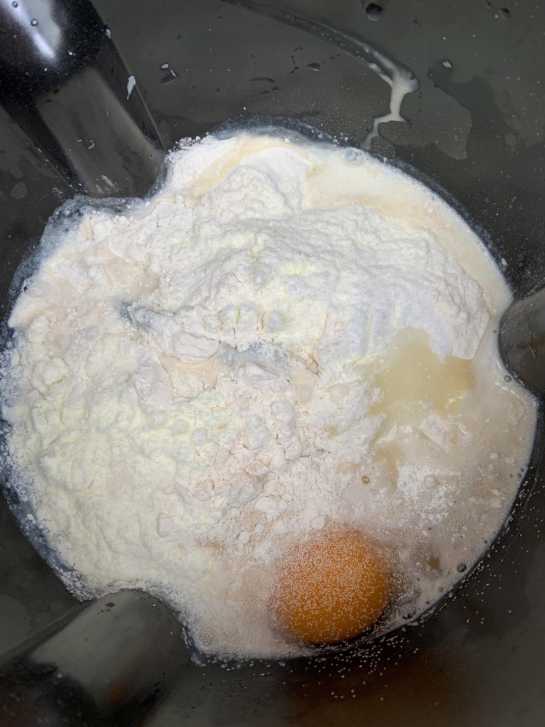 纯奶手撕吐司的做法 步骤1