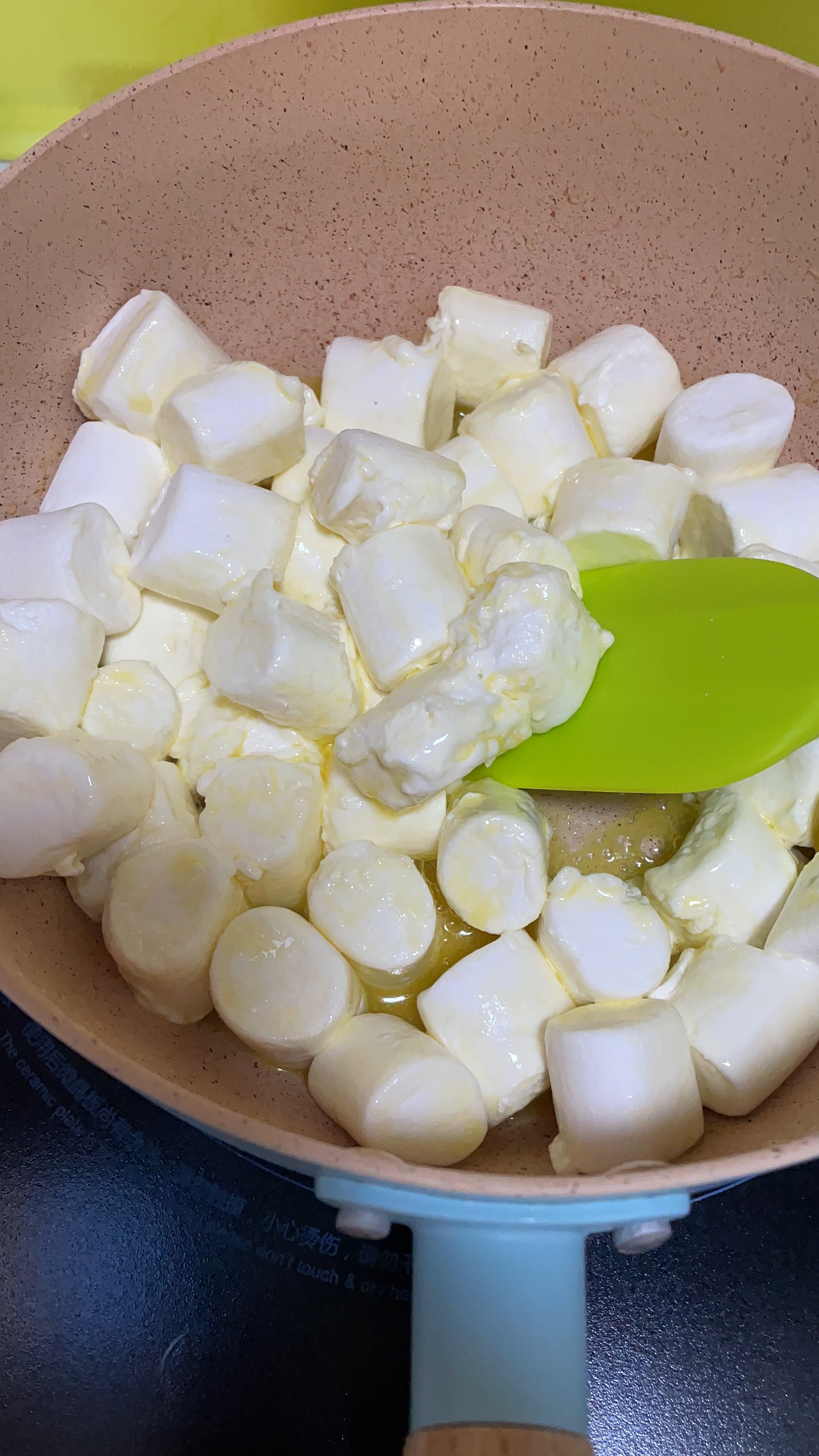 咸蛋黄奶酥的做法 步骤2