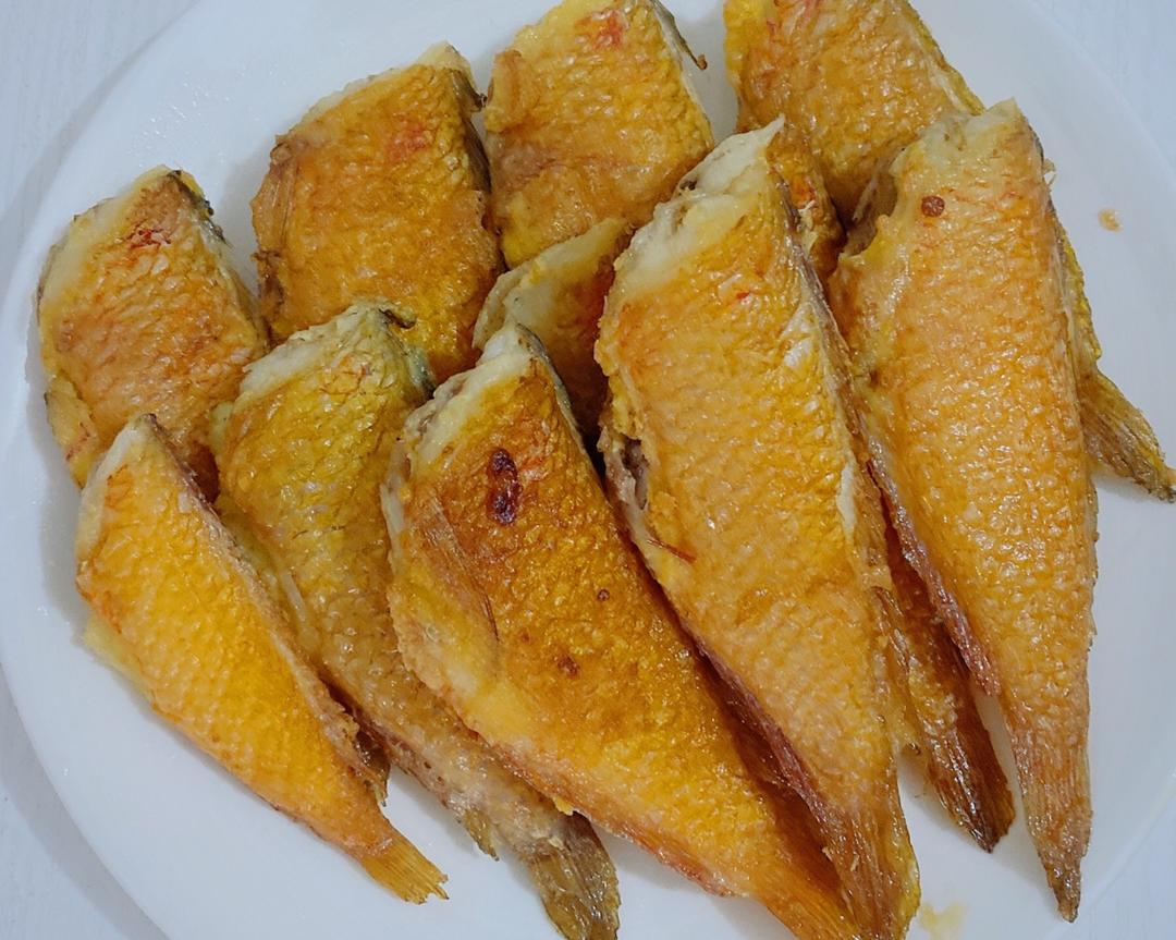 没有任何难度的煎马头鱼