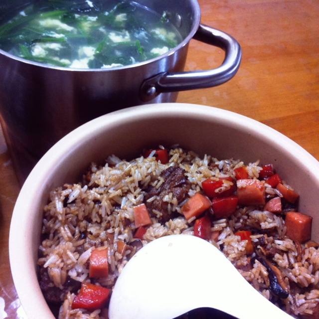 喷香排骨焖饭（爆好吃）