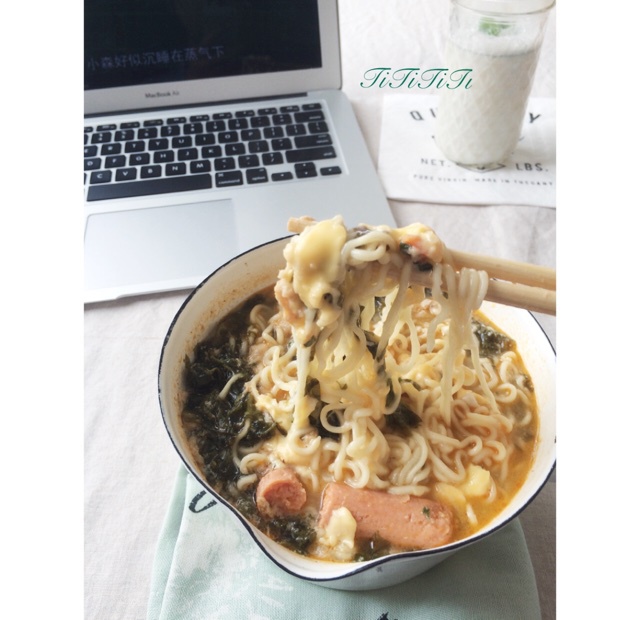 深夜泡面
