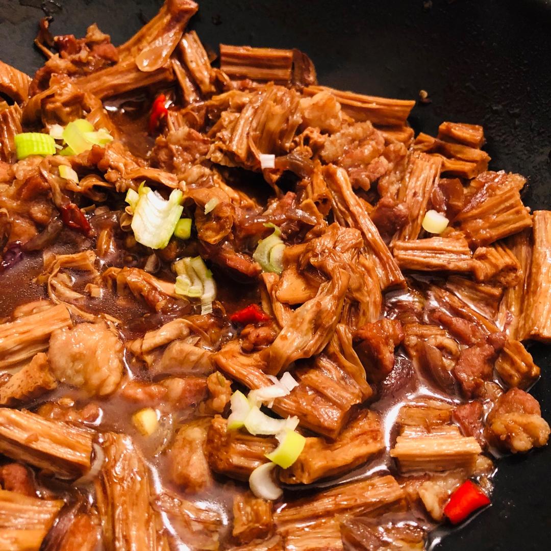 超级下饭的腐竹炖肉！