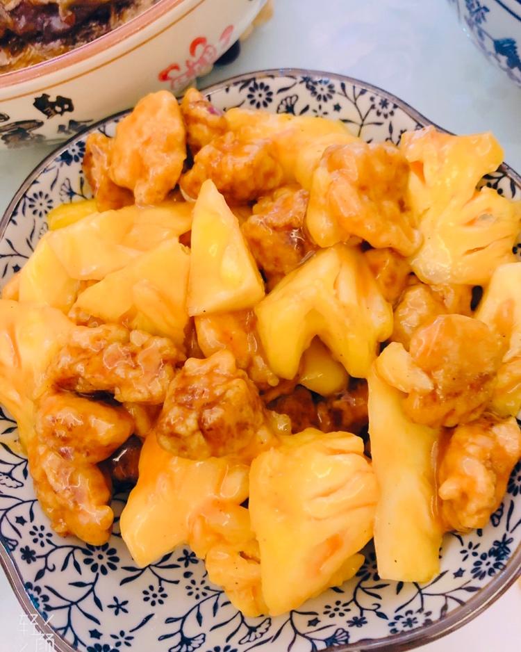 菠萝咕噜肉