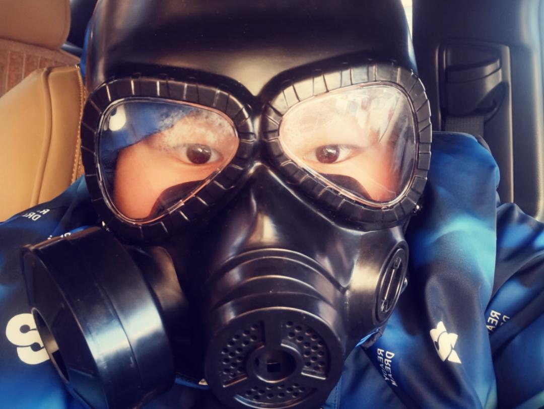 防化服毒面具