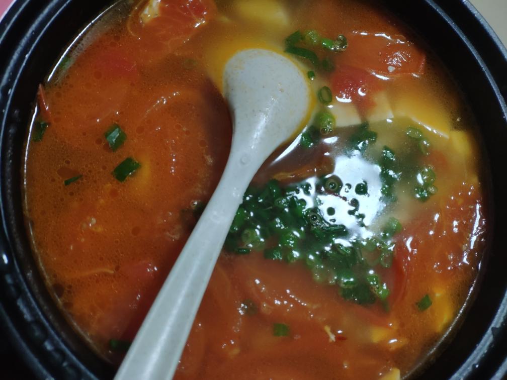 西红柿豆腐汤