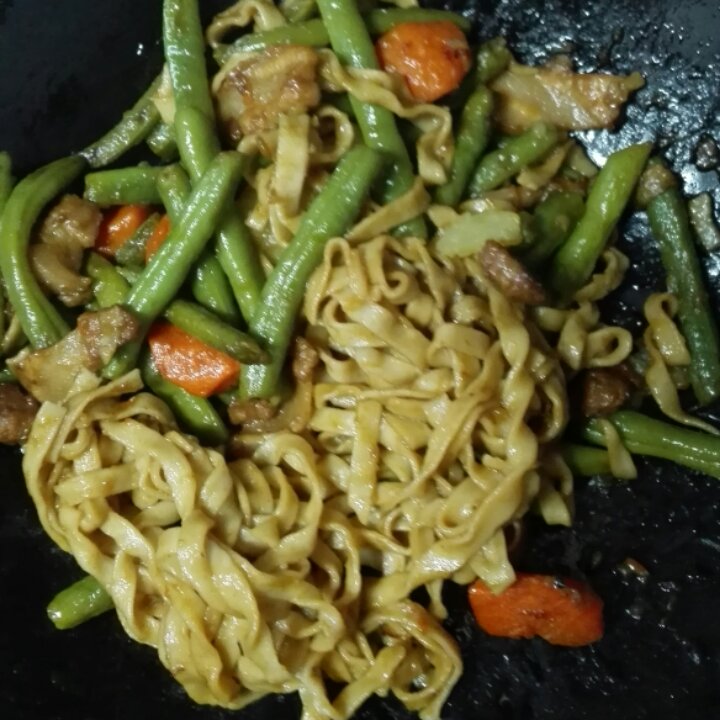 豆角焖面