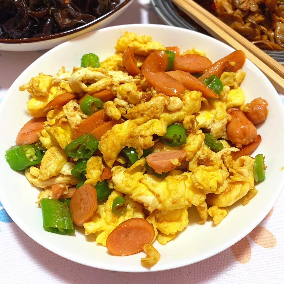 家常青椒炒蛋
