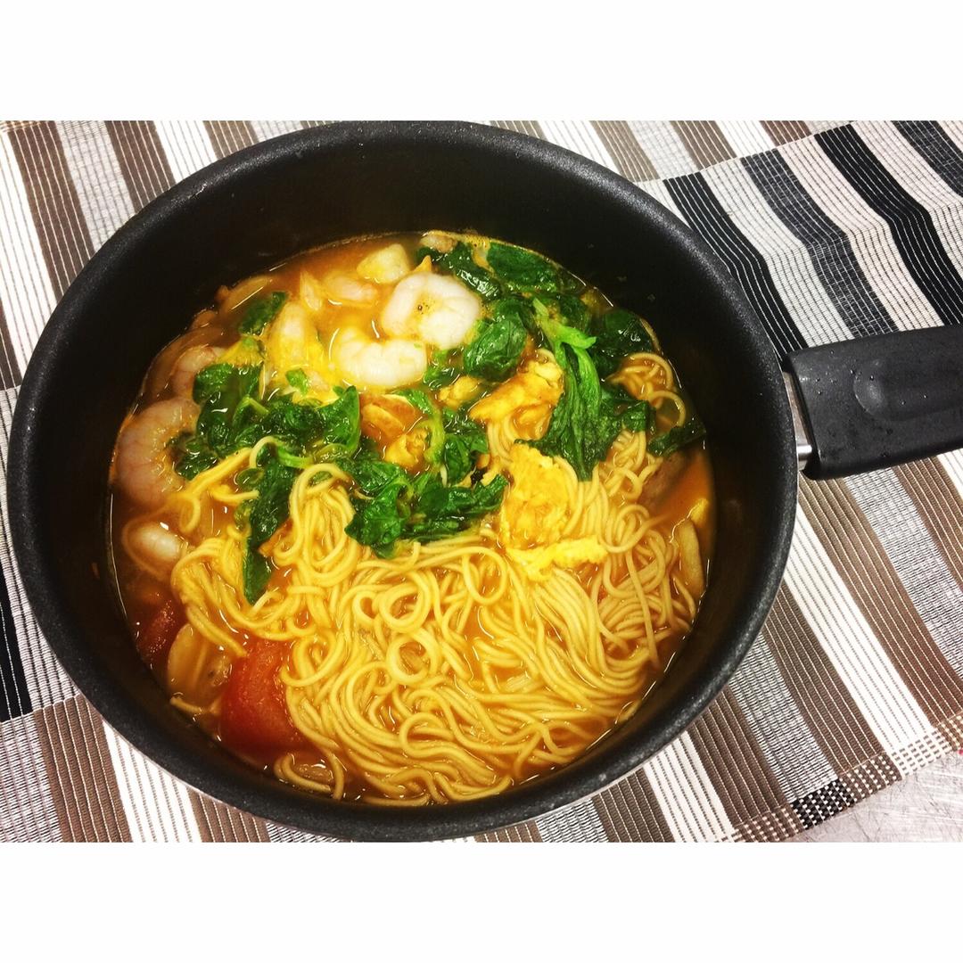 番茄鸡蛋虾仁面