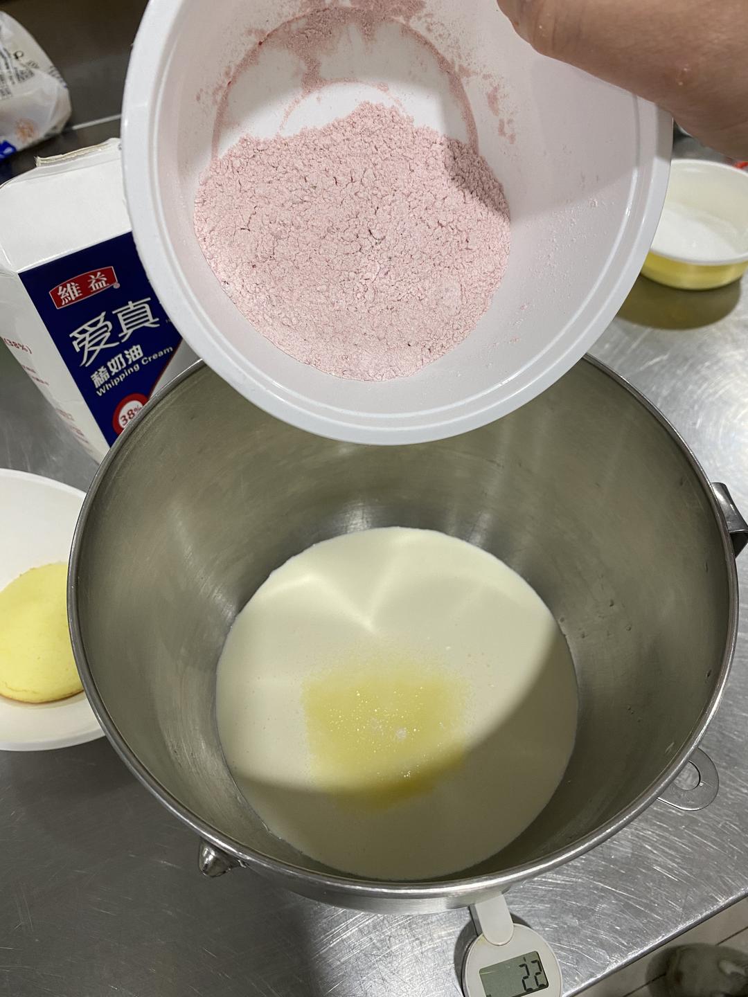 纯奶手撕吐司的做法 步骤1